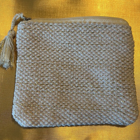 America & Beyond Change Purse - Picture 2 of 9